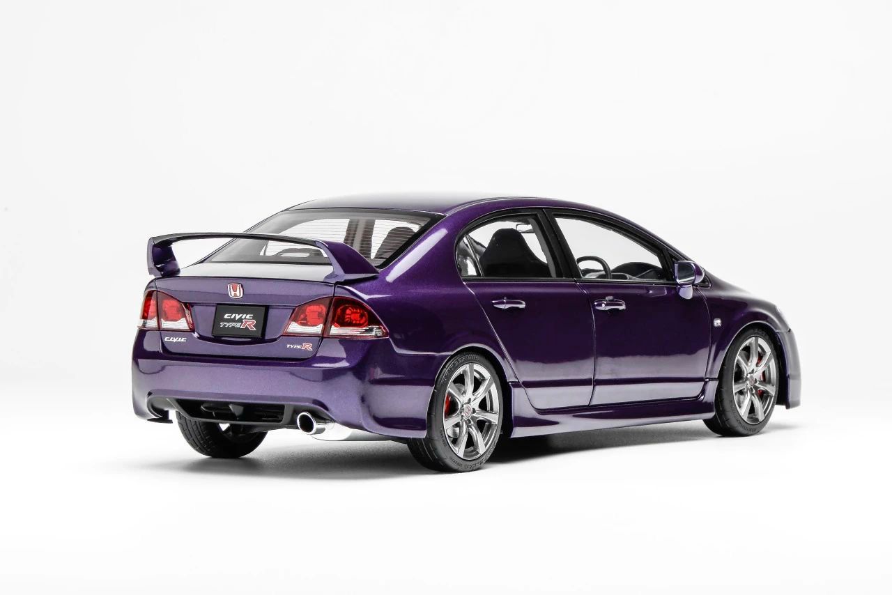 1:18 Motorhelix Honda Civic Type R FD2 Late Version Violet M-85407